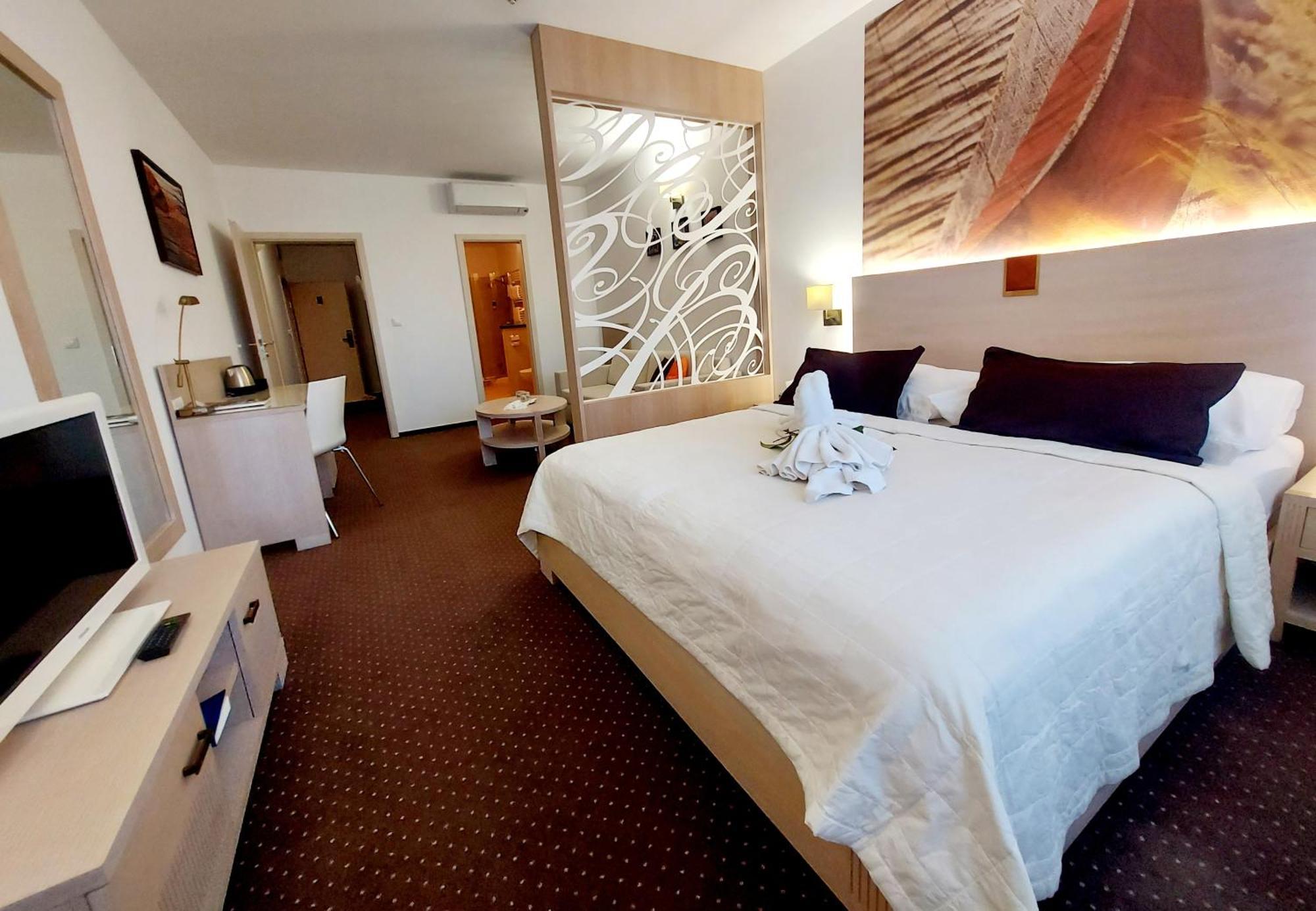 Hotel Slameny Dom & Spa Malá Ida Dış mekan fotoğraf