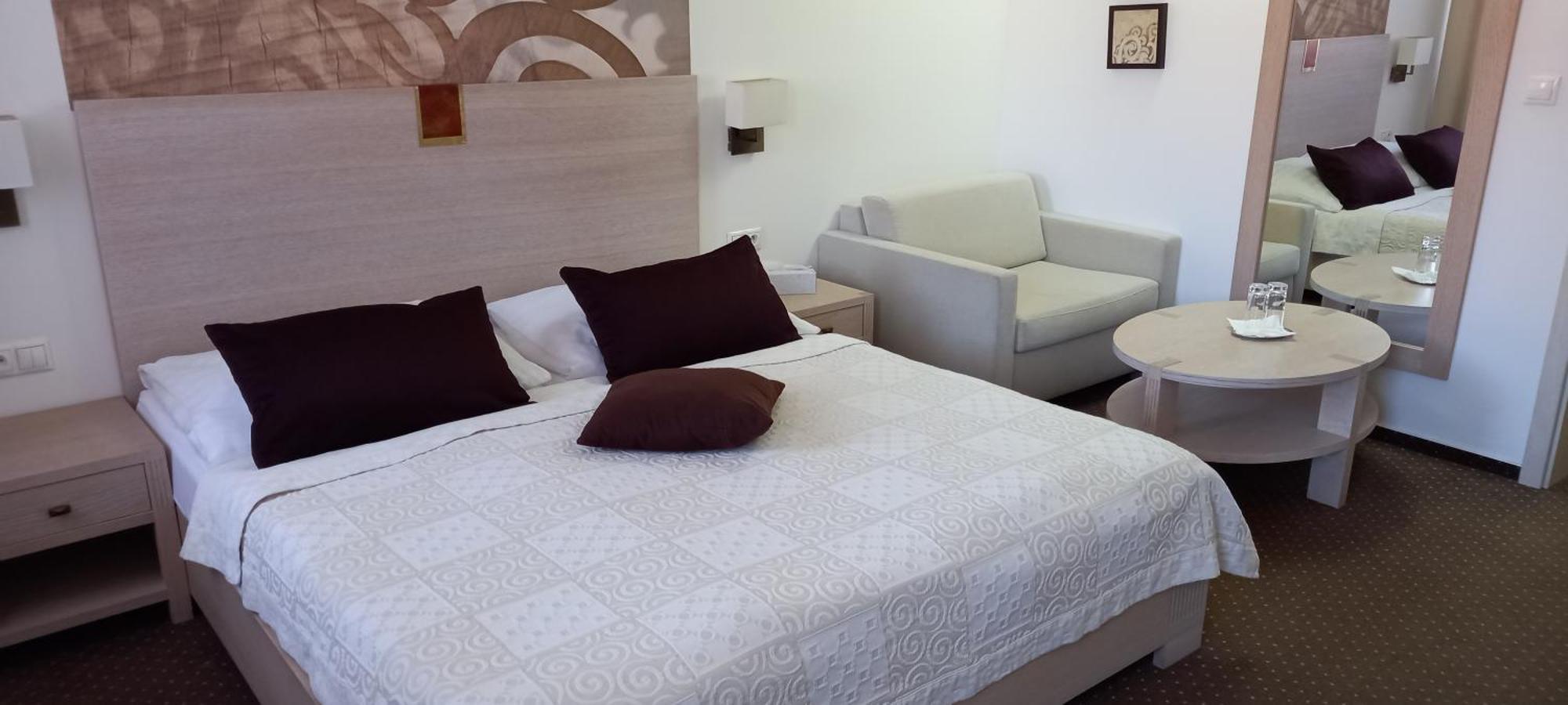 Hotel Slameny Dom & Spa Malá Ida Oda fotoğraf