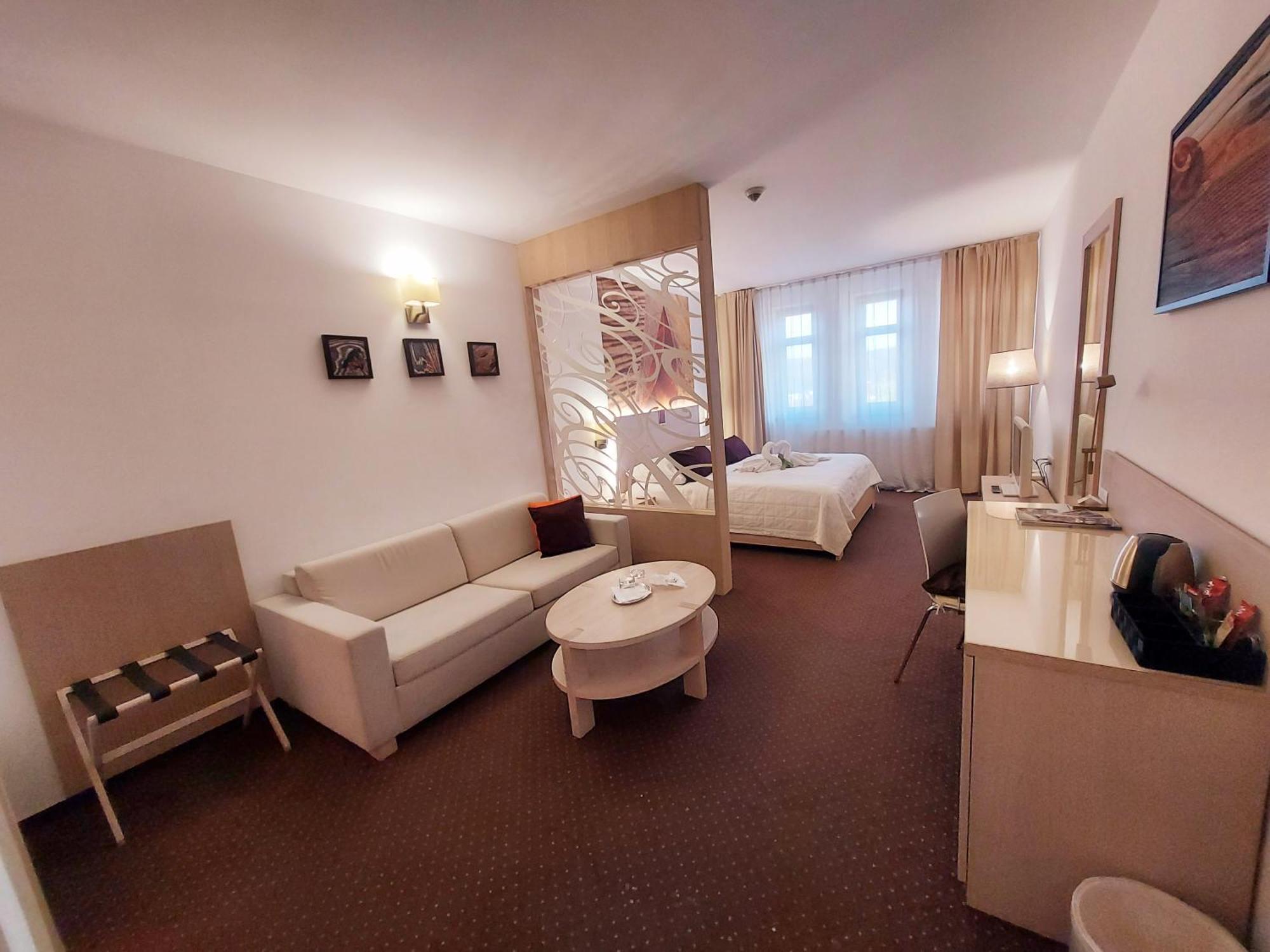 Hotel Slameny Dom & Spa Malá Ida Dış mekan fotoğraf