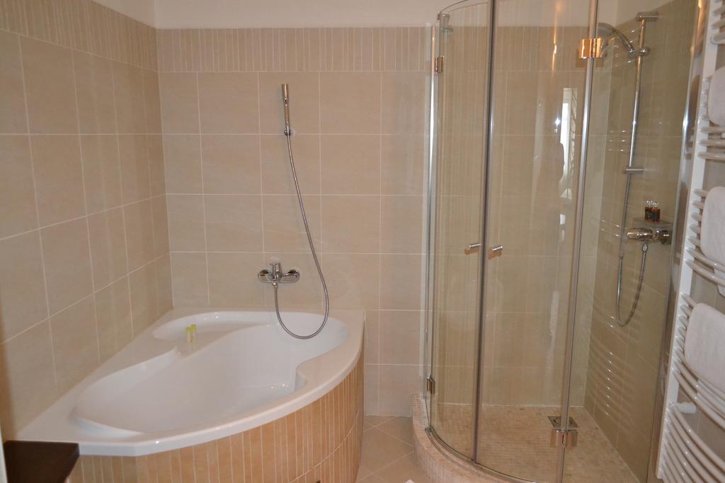 Hotel Slameny Dom & Spa Malá Ida Dış mekan fotoğraf